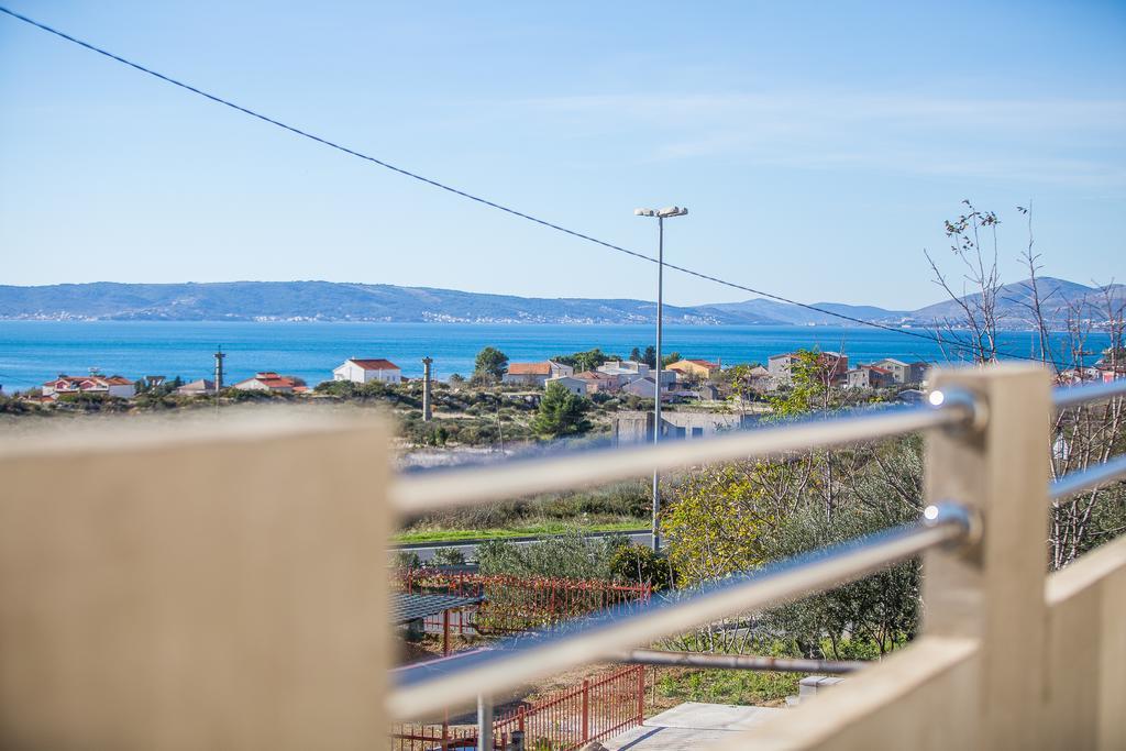 Apartments Mira Kastela Exterior photo